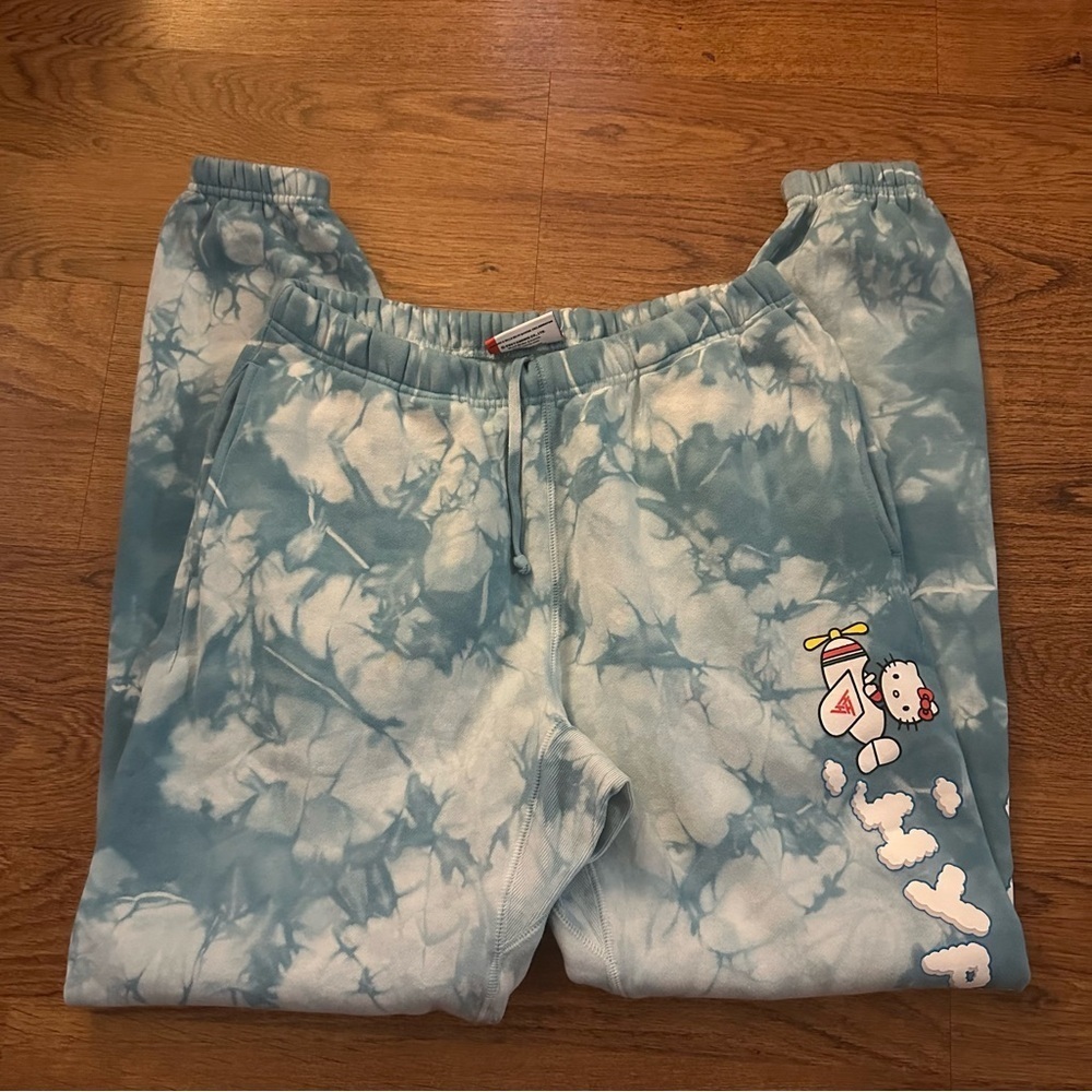 Hypeland x Hello Kitty Tie Dye Joggers sweatpants medium Fan organic cotton